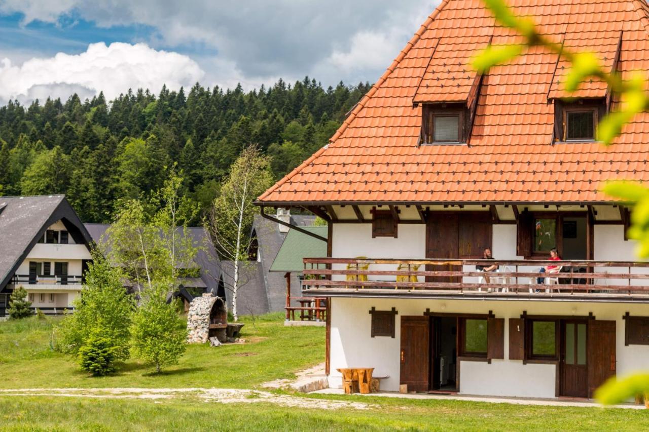 Apartmani Zeleni Meda Mitrovac Esterno foto