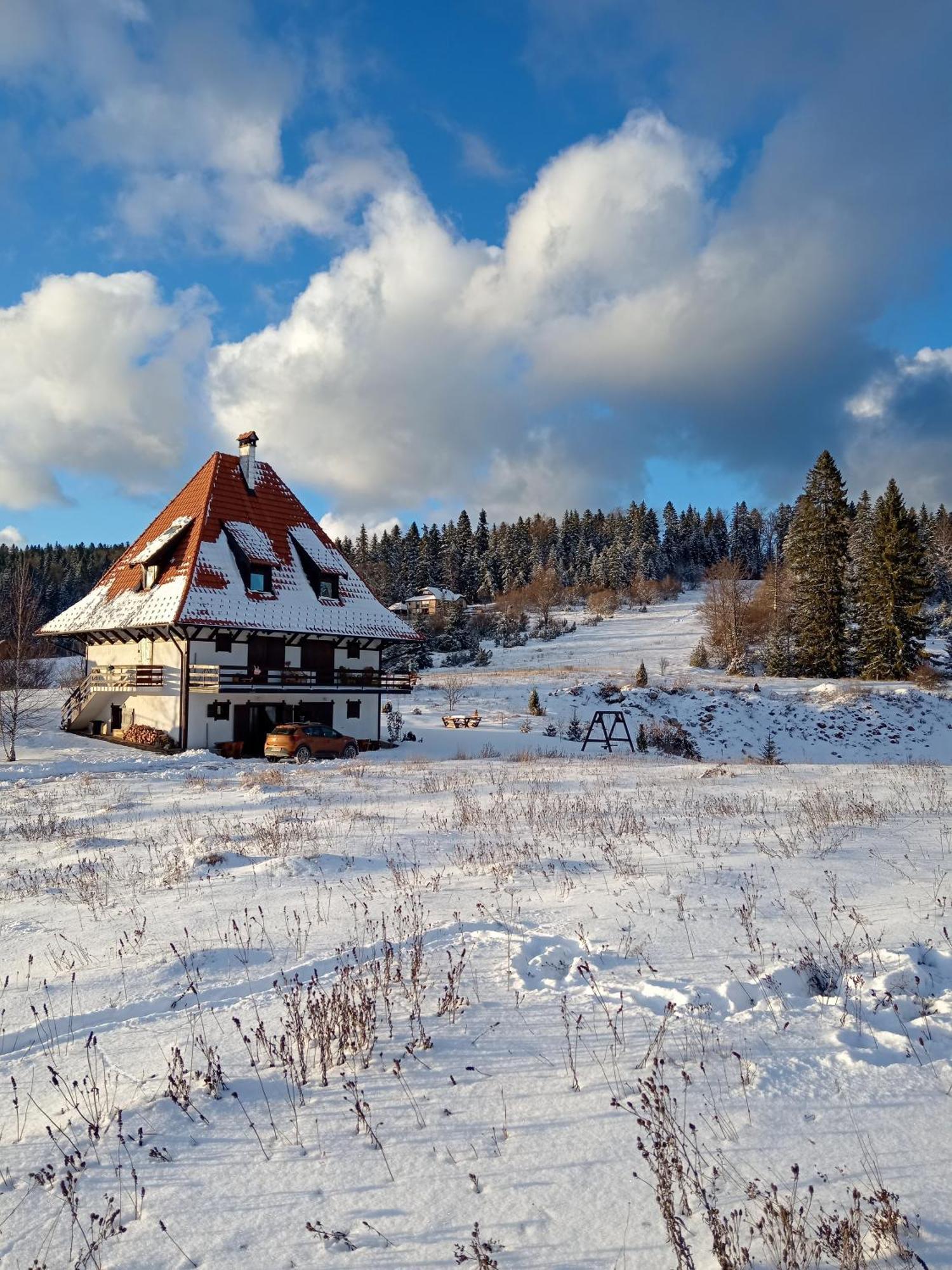 Apartmani Zeleni Meda Mitrovac Esterno foto